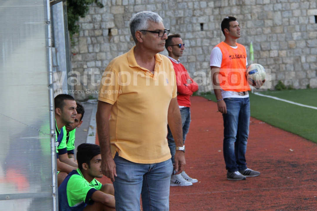maurizio mazza sulla panchina dell'atletico taormina 09 10 14