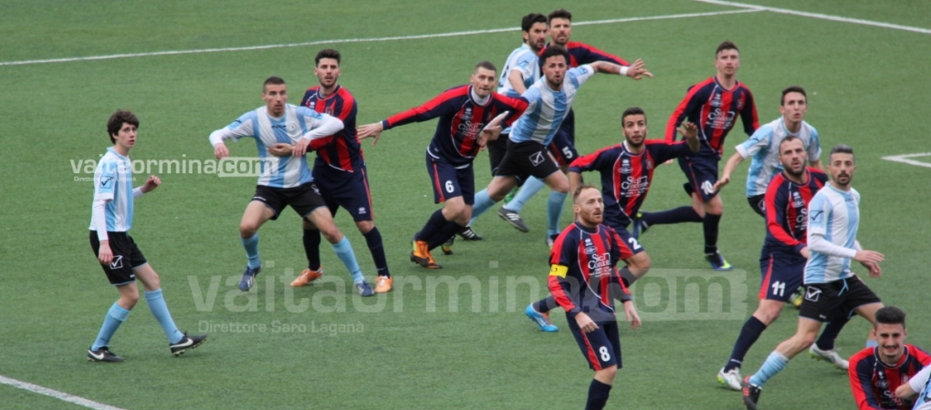 un attacco dello sporting taormina in area ospite 28 03 15