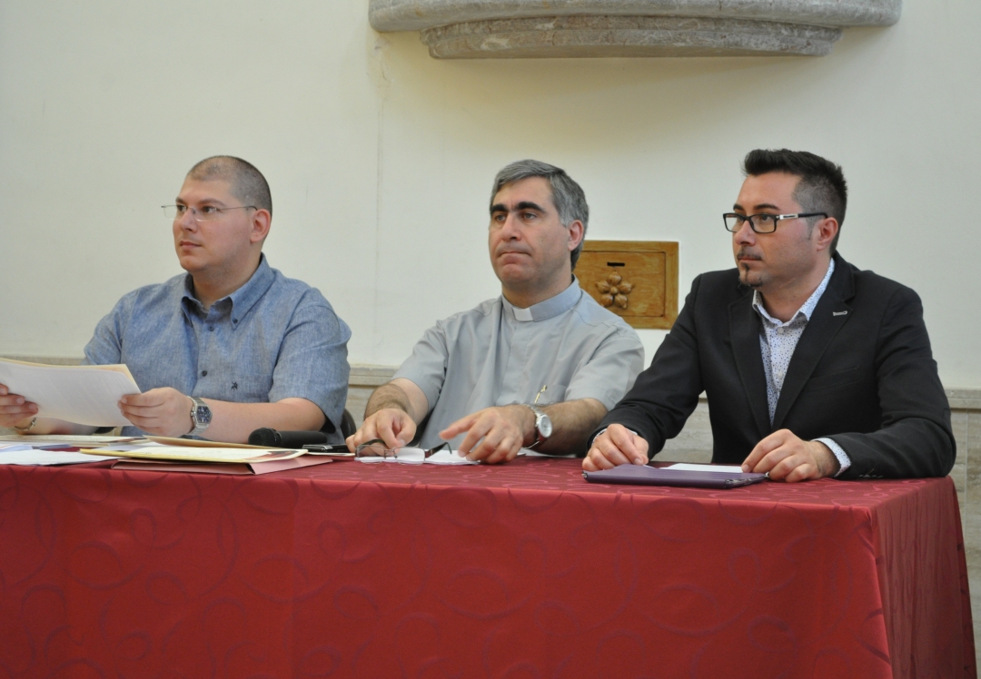 manganaro, padre tricomi e aveni 02 04 15 - Copia