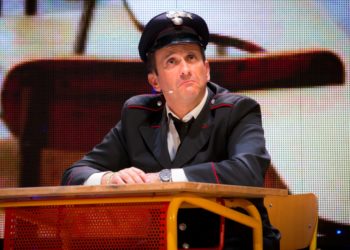 Uccio De Santis: il grande comico pugliese è il re delle barzellette sul web. Guarda tutti i video