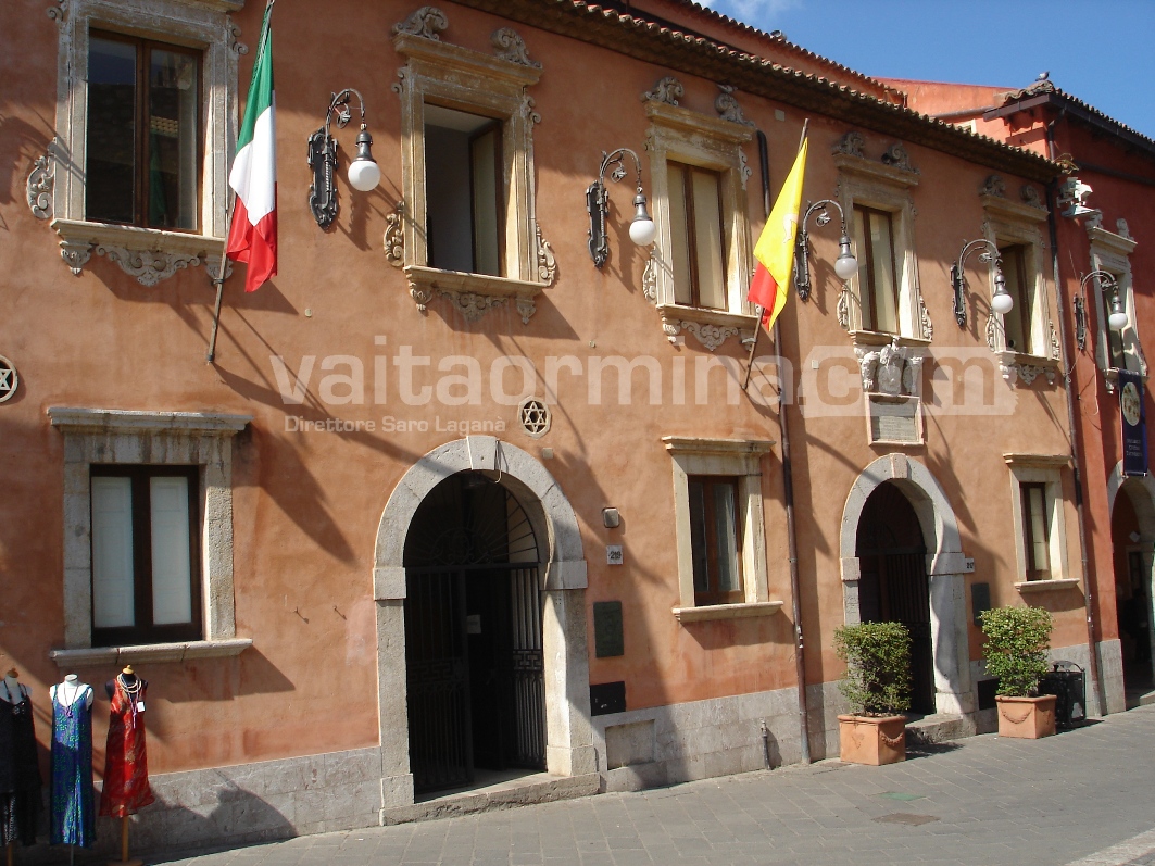 Palazzo dei Giurati, sede del Comune di Taormina