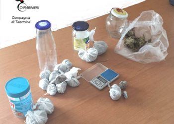 Taormina. I Cc arrestano un 23enne per detenzione di marijuana. In manette anche un 27enne di Graniti