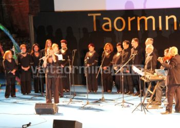 Taormina. Coro Ensemble: straordinaria performance al Teatro Antico