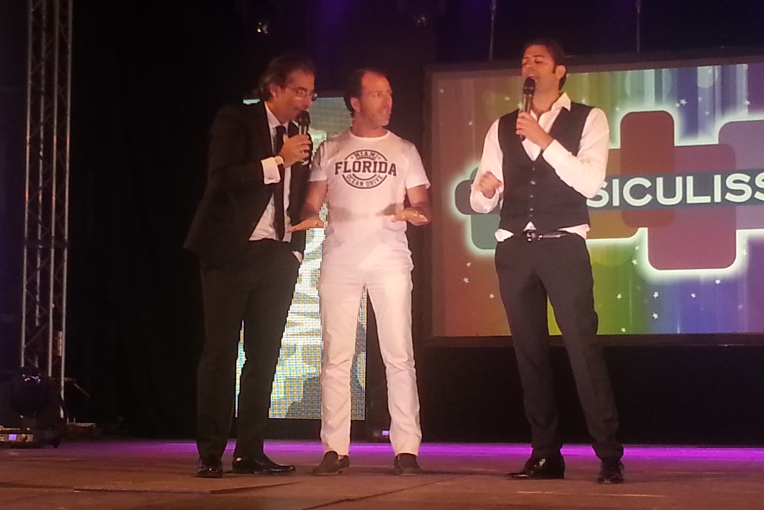 Ruggero Sardo, Romualdo Carpita e Salvo Gulisano (Mago Clark) durante il Gran Gala di Telesiculissimi