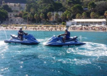 Messina. Acquascooter della Polizia per controllare mare e spiagge