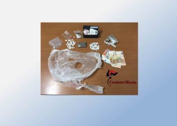 Giardini. Trovato con oltre 50 dosi di cocaina e numerose dosi di marijuana: 20enne arrestato dai Cc