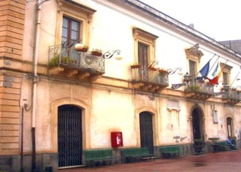 Giardini. Il gruppo consiliare “Nuova Naxos” detta alcune condizioni al sindaco Lo Turco