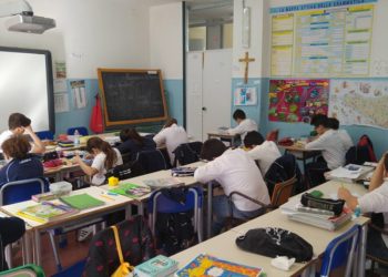 Taormina. Istituto comprensivo 1: gli alunni scrivono alcune letterine ai bimbi terremotati di Sommati