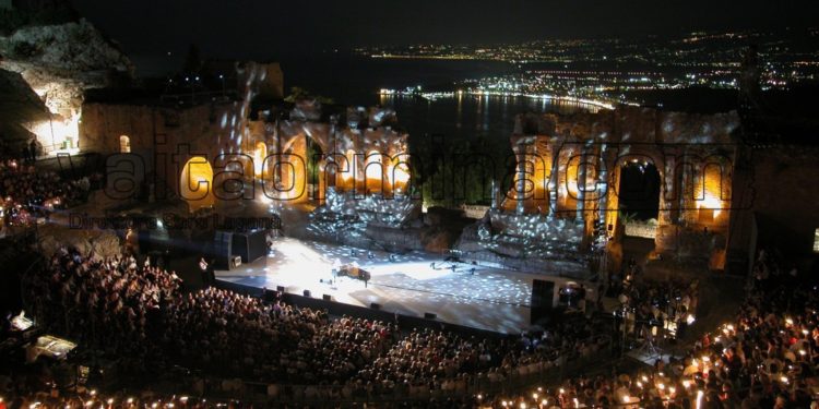 Spettacolo al Teatro Antico di Taormina