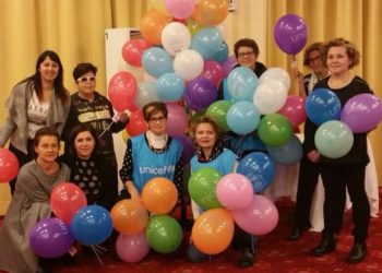 Giardini. Gruppo Unicef in prima linea per il progetto nazionale: “Coperte per i bambini di Aleppo”