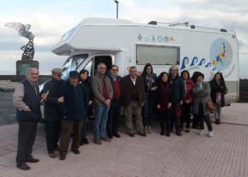 Giardini. Tour europeo in camper per studiare le tradizioni