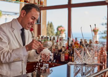 Taormina. Alfio Liotta, bar manager del Belmond Grand Hotel Timeo, grande protagonista su Gambero Rosso Channel