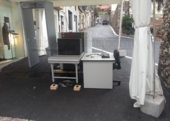 News G7 Taormina. Metal detector per entrare nel centro storico. Chiusura di funivia, terminal bus e cimitero. Divieto di conferimento di immondizia
