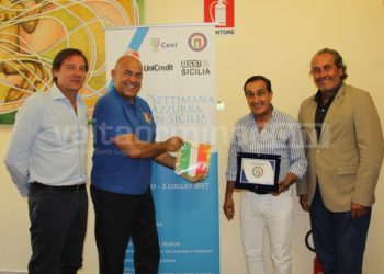 Giardini. “Azzurri d’Italia”: premiati i grandi campioni dello sport e tanti giovani delle società locali. Guarda tutte le foto