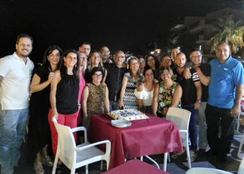 Letojanni. I “ragazzi” della 5ª (compreso il sindaco Costa) si ritrovano dopo 33 anni