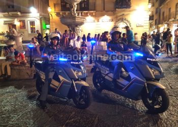 Taormina. Controllo del territorio: in azione nel centro storico le moto elettriche della Polizia