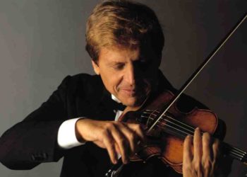 Taormina. Il grande violinista Uto Ughi solista d’eccezione al Teatro Antico