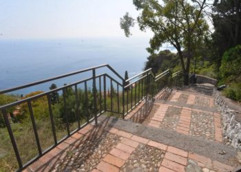 Taormina. Eddy Tronchet, passi avanti verso la candidatura a sindaco: “Riqualificata anche la scalinata della Madonna della Rocca”