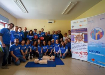Taormina. Rotary club: corso per il corretto uso del defibrillatore