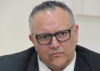 Giardini. “Grillini Naxioti”: “Necessario aderire al bando europeo per le connessioni Wi-fi gratuite”
