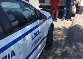 Taormina. Controlli della Polizia municipale ai venditori ambulanti di frutta e verdura. Sanzioni per un totale di 700 euro