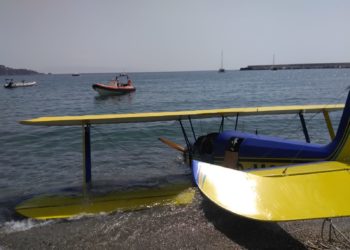 Giardini. Si spegne il motore in volo, ultraleggero finisce in mare