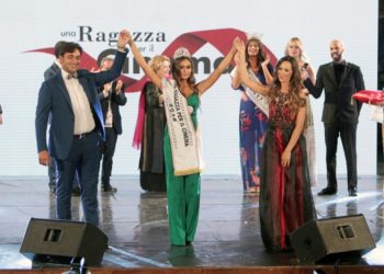 Taormina. “Una Ragazza per il Cinema”: vince Naomi Moschitta (17 anni). Ecco tutte le miss premiate