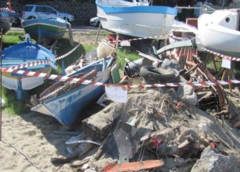 Giardini. La Guardia costiera sequestra una discarica in spiaggia