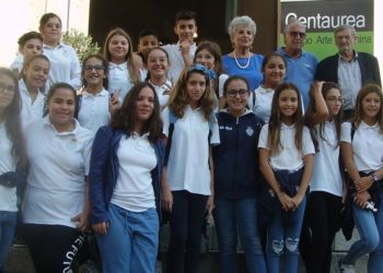 Taormina. Studenti in visita alla mostra d’arte “Colori in libertà – Convergenze”