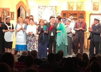 Teatro a Taormina. “San Giovanni Decollato”: tanto divertimento al Palacongressi. Raccolti fondi per l’associazione “Salus”