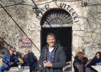 Uccio De Santis ancora grande protagonista in Sicilia: ospite a “Telesiculissimi”, visita a Savoca e grande show a Mistretta