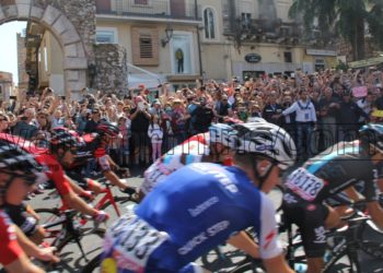 Sport. “Giro di Sicilia”: il 3 aprile passaggio da Taormina, il 6 aprile partenza da Giardini e arrivo sull’Etna