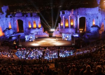 Taormina. GDS Show, il racconto (e tutte le foto) di una serata da favola al Teatro Antico