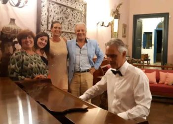 Taormina. Andrea Bocelli “incantato” da Casa Cuseni