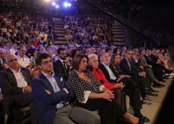 Taormina. GDS Show: donati 25.000 euro alla Fondazione Airc per la ricerca sul cancro