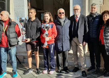 Taormina. “Tuffo a mare e corsa di Capodanno” (edizione 2020): vincono Francesco Nastasi e Caterina Gianò