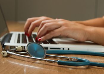“Dottori.it”: “Il 70% degli italiani è pronto a passare alla telemedicina”