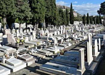 Coronavirus. Letojanni. Il sindaco: “Riapertura del cimitero e nuovi orari per le attività commerciali”