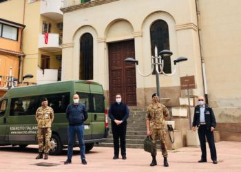 L’Esercito a Gaggi per la disinfezione degli edifici pubblici