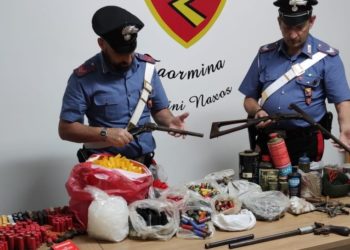 Deteneva armi clandestine e munizioni a Giardini e a Castelmola: un 67enne arrestato dai carabinieri