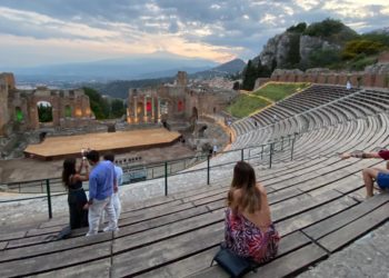 Taormina. Il 16, il 28 e il 30 agosto Teatro Antico aperto per le visite dalle 9 alle 24 (orario continuato)