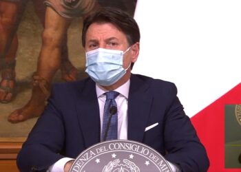 Covid-19. Conferenza stampa del premier Giuseppe Conte (18/12/2020). Video