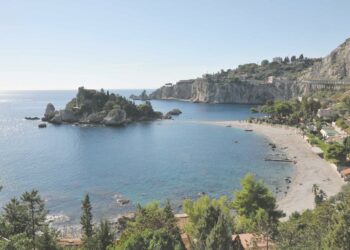 Taormina. Il sindaco: “Presto un incontro con i promotori dei campi boe per trovare una comune linea di operatività”