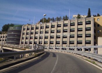 Taormina. Scontro giudiziario tra il Comune e l’impresa che realizzò i parcheggi pluripiano: nota del sindaco