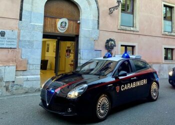 I carabinieri di Taormina arrestano un 45enne e una 52enne, sorpresi con la cocaina in auto a Furci