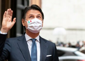 Conte: “Grazie a tutti gli italiani. Con forza e coraggio ogni ostacolo può essere superato”