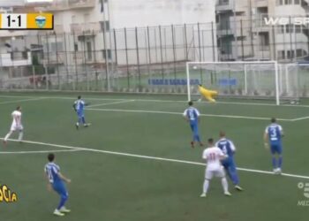 Calcio. L’eurogol di Santiago Torres (Jonica Fc) su Striscia la Notizia (video)