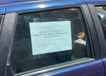Taormina. Guidava un’auto senza assicurazione e revisione: un 49enne di Letojanni sanzionato dalla Polizia locale
