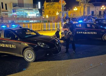 Controlli dei carabinieri a Giardini. Scoperti 6 lavoratori in nero: chiuso un locale della movida