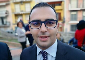 Taormina. Assemblea “Sicilia Vera”. Lo Giudice: “Musumeci parla solo con suoi scendiletto? Così Regione nemica di sindaci e cittadini”